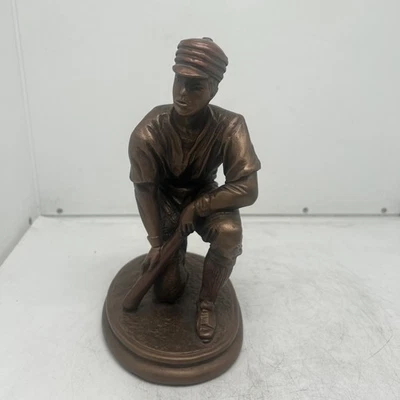Austin Vintage 1992 Bronze Baseball Sculpture “On Deck” Batting Statue 10” - Image 1 of 4