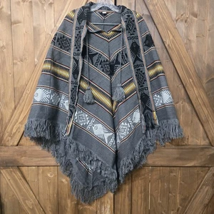 Poncho vintage lana ecuadoriana con cappuccio frange tribali mantello 70% lana 30% cotone - Foto 1 di 4