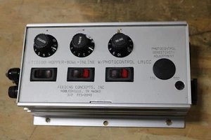 FEEDING CONCEPTS INC. ED15100 BOWL-HOPPER WITH PHOTOCONTROL LM1CC - Picture 1 of 1