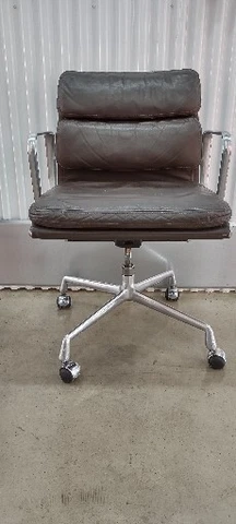 VINTAGE EAMES HERMAN MILLER BROWN LEATHER SOFT PAD GROUP CHAIR Cover