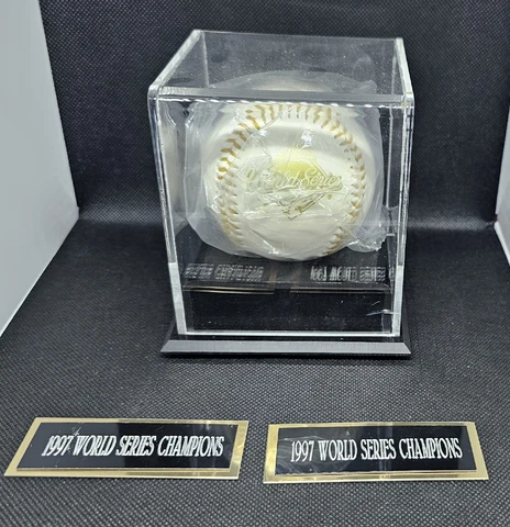 FLORIDA MARLINS 1997 WORLD SERIES BASEBALL LIMITED EDITION of 5000 w/Acrylic New Cover