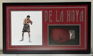 Oscar De La Hoya Signed Boxing Glove 97 Champ Inscription Beckett Framed - Picture 1 of 2