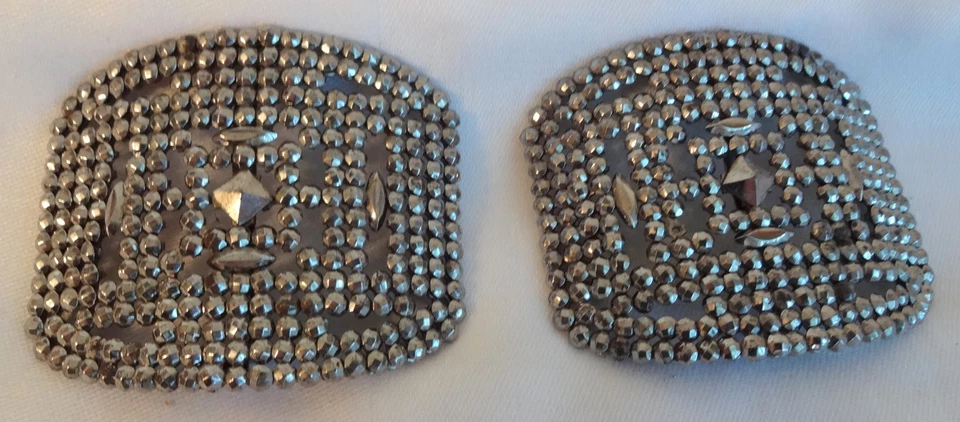 Винтажный антикварный викторианский набор клипс для обуви в стиле ар-деко с надписью FRANCE со стальной огранкой - Изображение 1 из 4