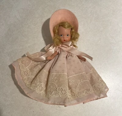 Muñeca Storyboard Composición Nancy Ann De Colección en Su Vestido Color Rosa Original Foto 1 de 4