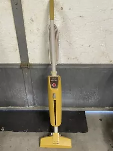 Vintage Rare Yellow Color Hoover Quick Broom Deluxe Staubsauger getestet - Bild 1 von 5