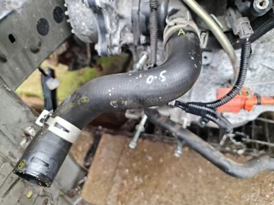 Tubo refrigerante radiador delantero derecho Toyota C-HR 1.8 híbrido automático 2017-2023 Foto 1 de 4