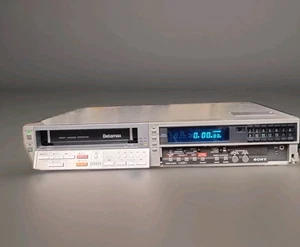 Vintage Sony Betamax SL-2500 Video Cassette Recorder with Remote & Manual - Picture 1 of 16