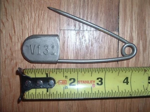 Pin de seguridad vintage grande de metal de gran tamaño de 4,25" V131 - Imagen 1 de 2