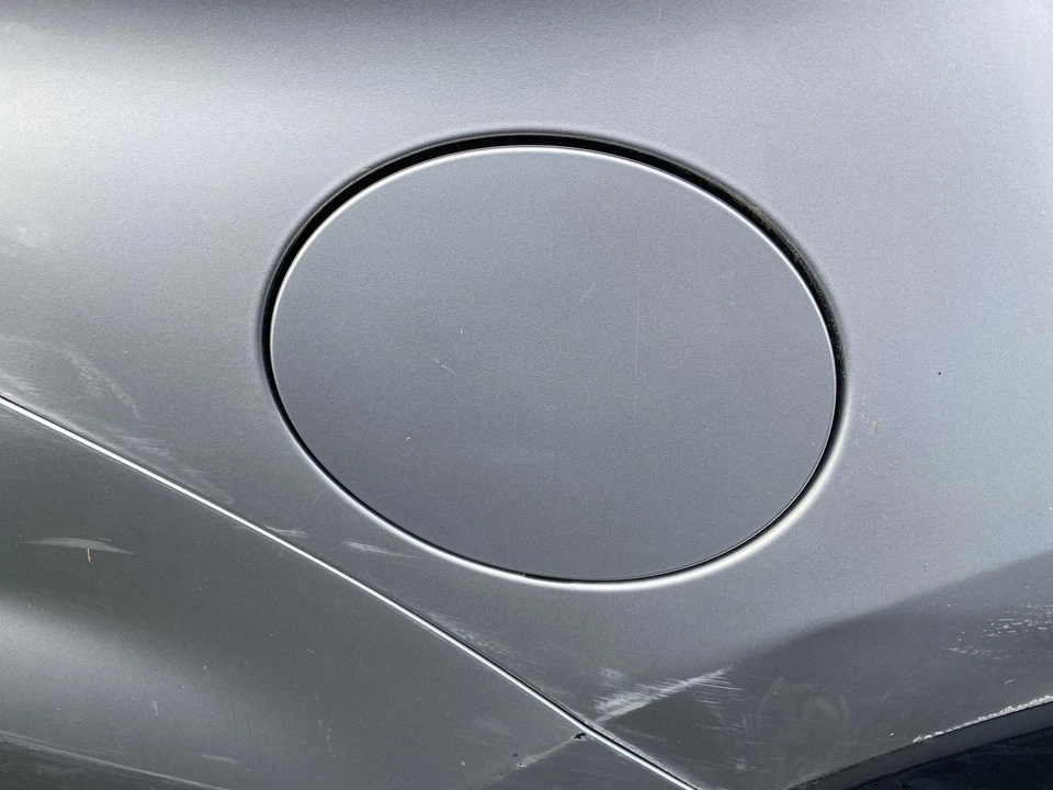 11 12 13 14 15 16 17 18 19 FORD EXPLORER Fuel Tank Door Foto 1 de 1