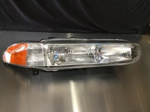 Fits 1994-1996 Mitsubishi Galant Headlight Right Side - Picture 1 of 2