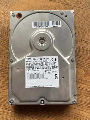 IBM UltraStar DCAS-34330 SCSI Festplatte HDD 4330 MB Wide-Ultra SCSI-3 68 Pol - Bild 1 von 2