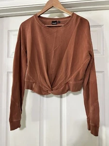 Mono B pigmentgefärbter Twist-Front Frottee Baumwolle Pullover in rostbraun EUC Größe Med - Bild 1 von 6
