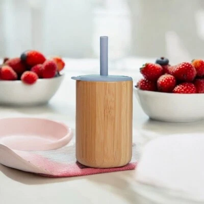 Bambus-Kinderbecher mit Silikondeckel & Strohhalm, Auslaufsicher, 5 Farben - Bild 1 von 4