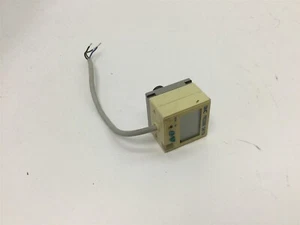 SMC ZSE4-01-65 Vacuum Switch, Pressure: -101kPa (-760mmHg), Supply: 12-24VDC - Picture 1 of 5