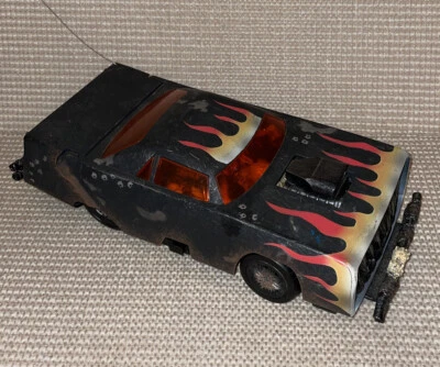 2004 MGA - Alien Racers SKRASH R/C Remote Control Car - NO REMOTE  - Image 1 of 4