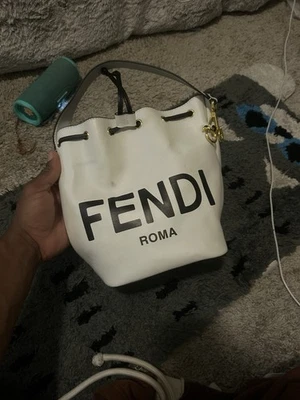 Oferta de bolsa Foto 1 de 4