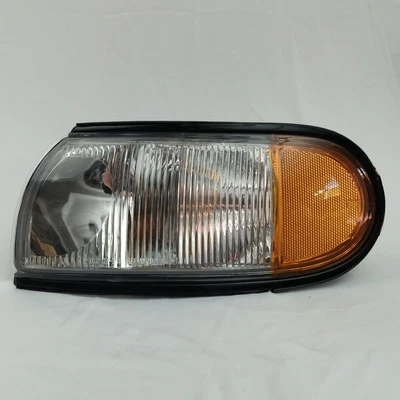 Left Driver Side Clear & Amber Lens For Mercury Villager Corner Light 1996-1998  - Image 1 of 4