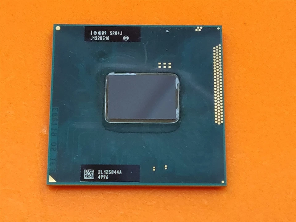 ⭐️⭐️⭐️⭐️⭐️ CPU Processor Intel Core i3-2330M SR04J Dual Core 2.2GHz - Image 1 of 3