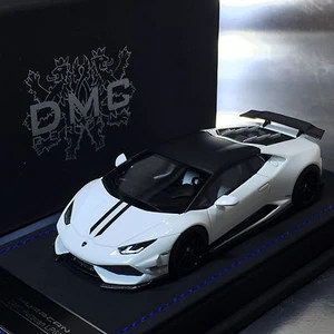 1/43 Peako DMC43001WB Lamborghini Huracan DMC LP610 weiß/schwarz Top Ltd 30 Stück - Bild 1 von 2