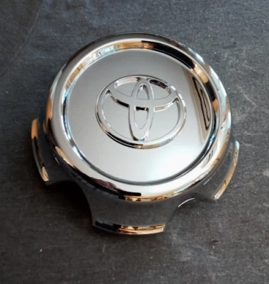 Fits Toyota Center Caps Hubcaps Land Cruiser Chrome USED 1998-2002 69380 1PC - Image 1 of 4