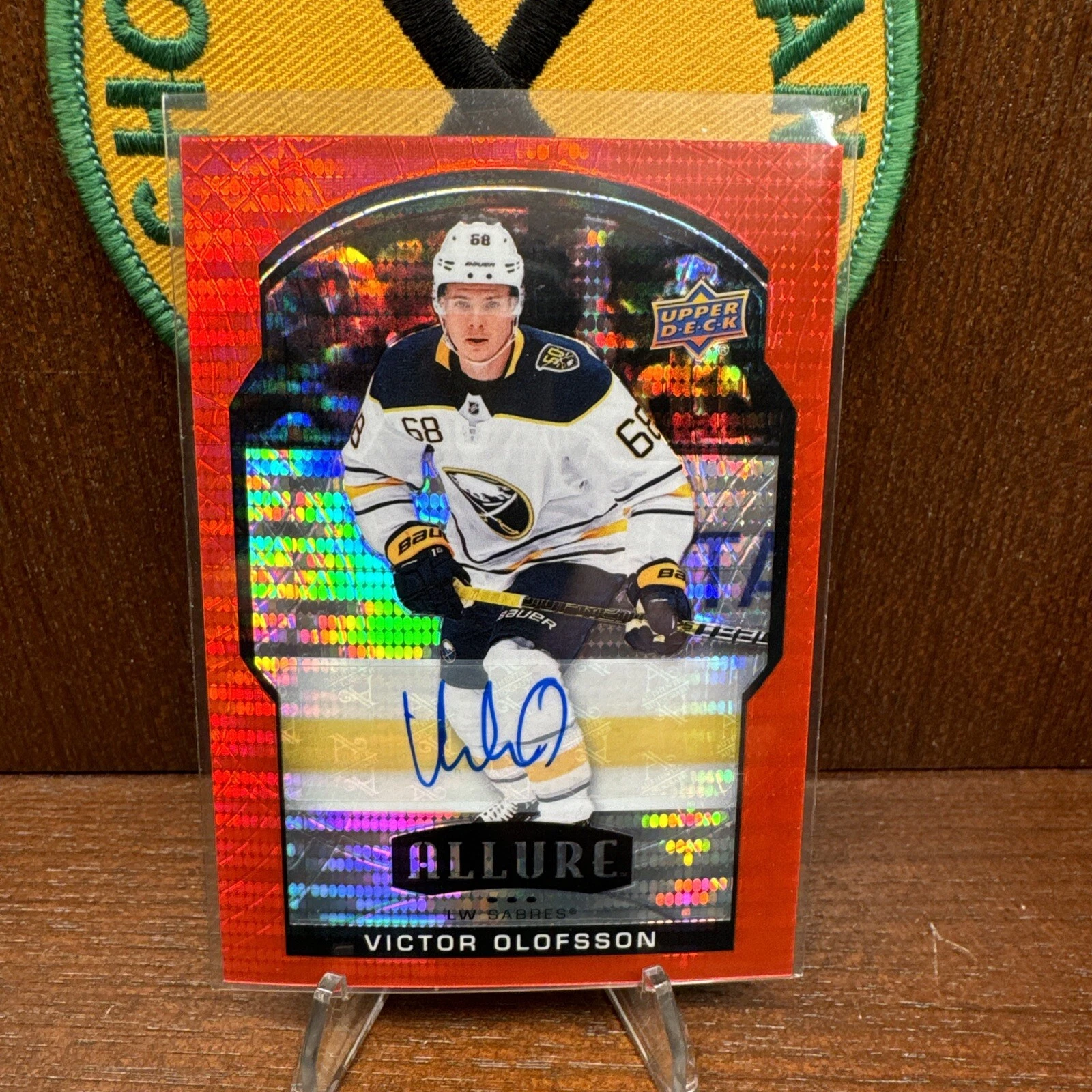 2020-21 VICTOR OLOFSSON UPPER DECK ALLURE RED RAINBOW AUTO #42