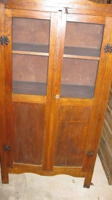 ANTIGUA CAJA FUERTE PARA TARTAS DE MADERA DE ROBLE Foto 1 de 4