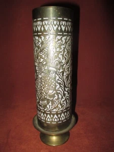 Einzigartige thailändische Tänzerin Messing filigran über Milchglaseinsatz Kerzenhalter 10" hoch - Bild 1 von 7