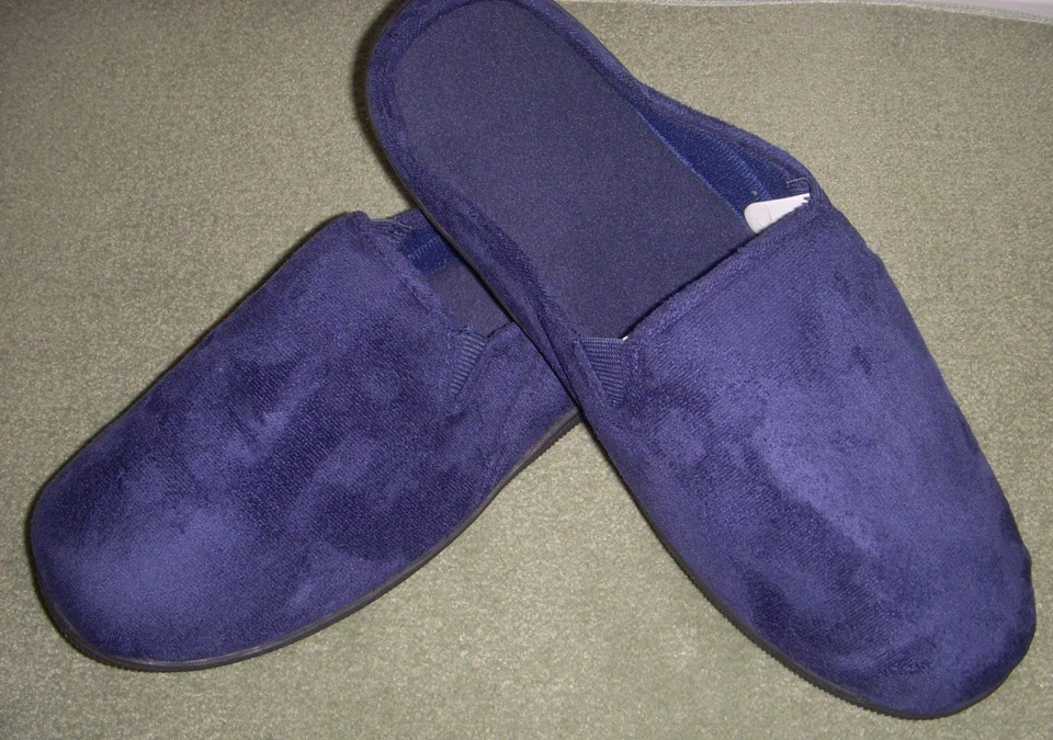 Men's Totes Isotoner Navy Microsuede Slipper Lt Wt Sturdy Sole - Image 1 of 1