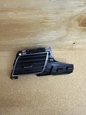 AUDI A8 D4 L 2011-2017 TABLERO LADO DEL CONDUCTOR EXTERIOR REJILLA DE VENTILACIÓN OEM Foto 1 de 3