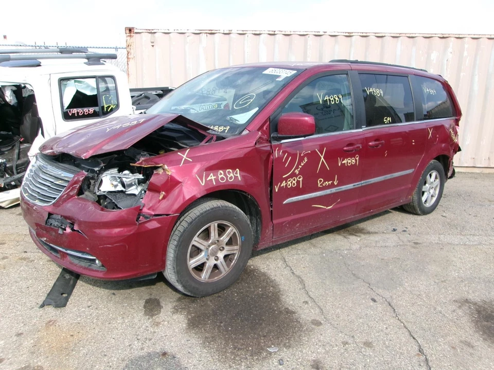 二手点火开关 适合:2011 年 克莱斯勒 Town & Country Ignition 带远程星星 — 第 1/4 张图片