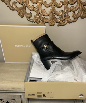 MICHAEL KORS Mindy Leather Block Heel Ankle Boots Booties Women's Size 9 Black - Image 1 of 4