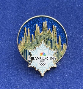 2026 MILAN CORTINA OLYMPIC GAMES/ NBC SNOWFLAKE PIN BADGE/ LOGO/ RINGS /MEDIA - Bild 1 von 2