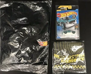 BUNDLE 2021 Hot Wheels Legends Tour WINNER Car in protector XXL TShirt & Bandana - Picture 1 of 7
