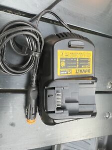 dewakt DCB119  12v charger