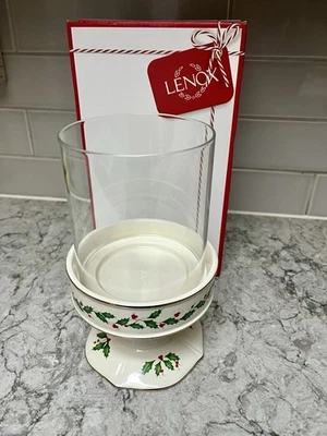 LENOX HOLIDAY HOLLY & BERRIES 8,25" SUPORTE DE VELA PILAR com TAMPA DE VIDRO NOVO - Imagem 1 de 4