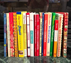 VTG Betty Crocker Cookbooks Hardcovers Softcovers Spirals 1963- 2002 YOU PICK - Foto 1 di 209