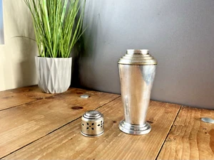 ART DECO STEPPED BASE MANCO ELECTROPLATE EPNS SUGAR SHAKER SIFTER COULD BE VASE - Picture 1 of 12