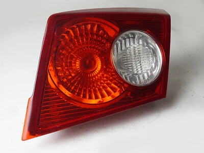 Luz trasera Suzuki Reno 2004-2006 freno parada luz trasera tapa montada Rh derecha OEM Foto 1 de 4