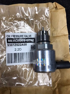 VÁLVULA DE PRESIÓN DE RIEL DE COMBUSTIBLE NUEVA GENUINA MERCEDES VITO VIANO CDi 9307Z522A00 - Imagen 1 de 5