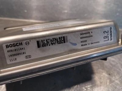 Calculateur moteur VOLVO S 60 1 PHASE 2 30646978 - Photo 1/4