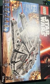 LEGO Star Wars Millennium Falcon 75105 Boxed Set 1329 Pieces 7 Minifigures