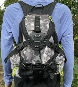 OAKLEY ICON 3.0 y2k White Digital Camo BACKPACK Tactical Military Mechanism AP - Picture 1 of 20