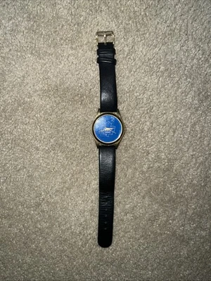 LEER Retro Toronto Maple Leafs Logo Para hombres Informal Correa de Cuero Reloj Hockey NHL Foto 1 de 4
