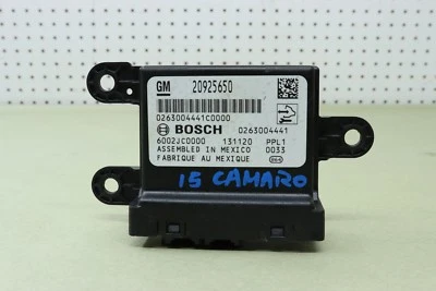 Chevrolet Camaro SS 2015 15 Chevy módulo de control de distancia asistente de estacionamiento trasero  Foto 1 de 4