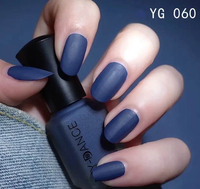 Esmalte de uñas Haze Blue mate - Laca de color de moda de secado rápido de larga duración Foto 1 de 1