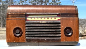 RCA VICTOR VICTROLA MODEL 65AU RADIO RECORD PLAYER COMBO 1940s WWII ERA RADIO - Picture 1 of 16