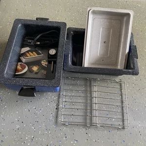 VINTAGE Nesco 4QT Non Stick Electric Roaster Oven Roasting Cooker Blue P-500 - Picture 1 of 7