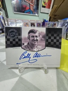 Press Pass Bobby Allison Legends Authentics 2009 automático - bordes blancos** - Imagen 1 de 2