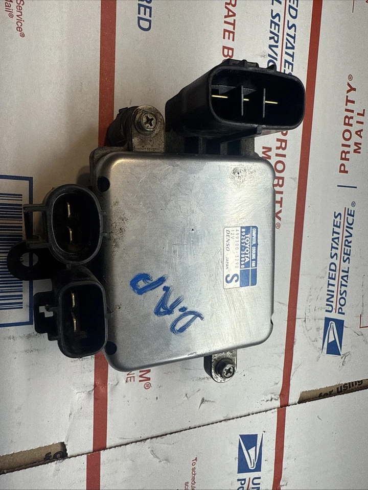 07-18 雷克萨斯 es350 丰田 Avalon 冷却风扇控制单元 89257-30060 499300-3290 — 第 1/4 张图片