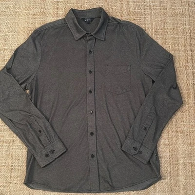 Camisa de vestir Ben Sherman con botones gris carbón grande Foto 1 de 4